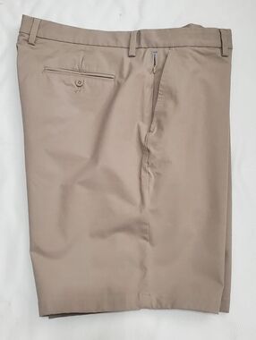Vineyard Vines OTG on The Go Shorts Golf Tan Mens 40 Waist